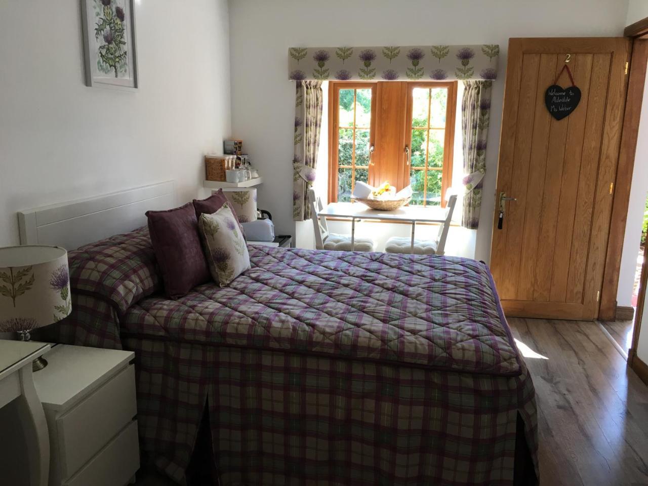 Alderdale B&B Лус Екстериор снимка